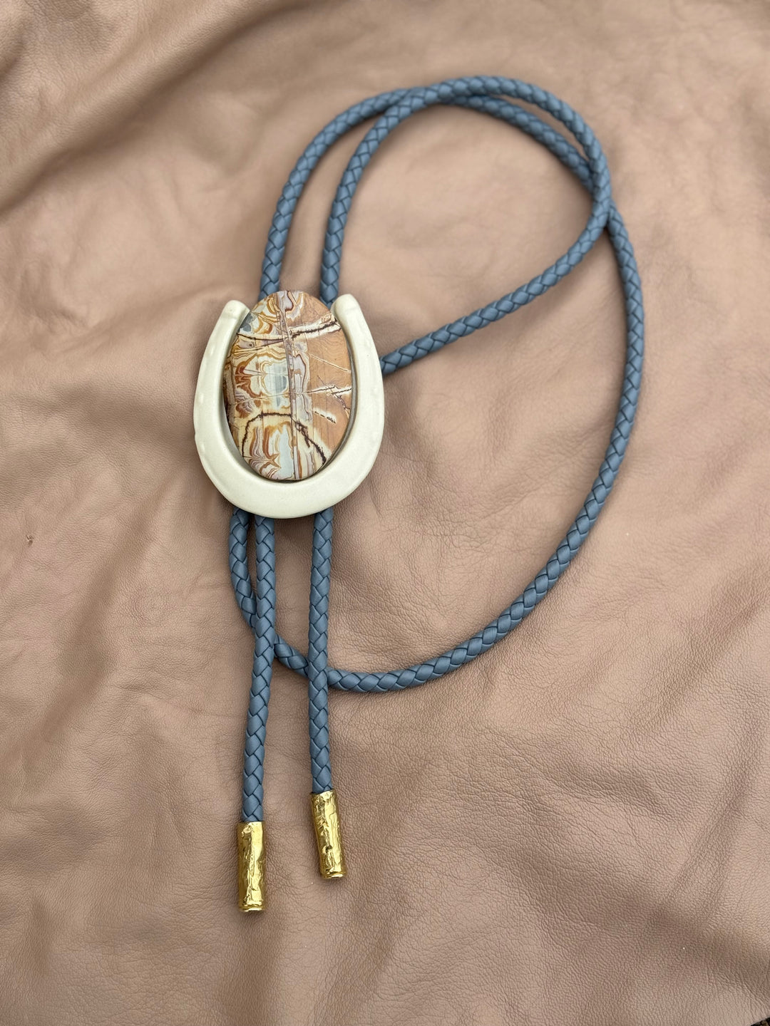 Picture Jasper Bolo