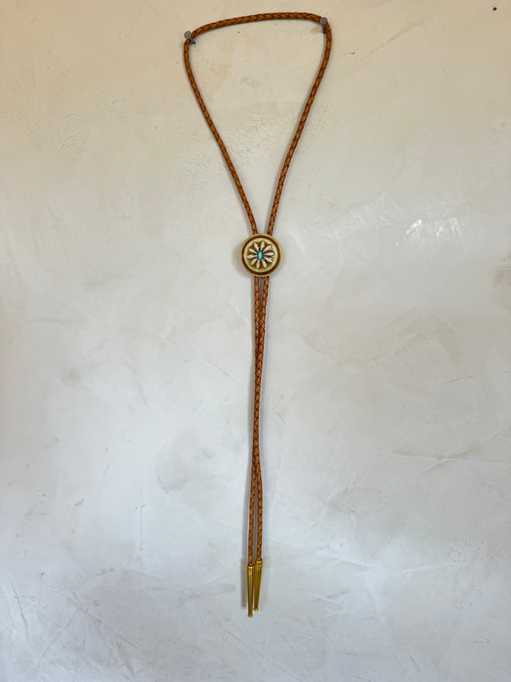 Clay Flower Bolo