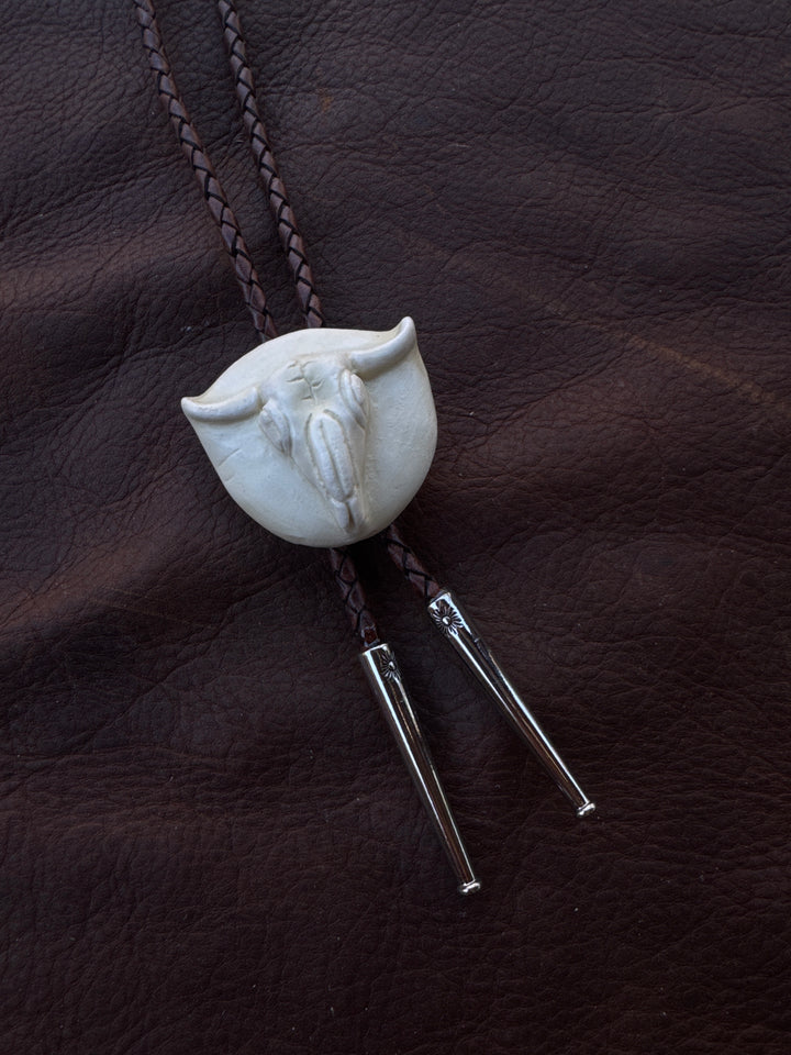 Clay Bolo