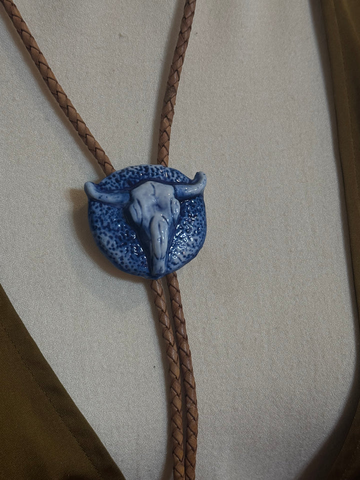 Clay Bolo