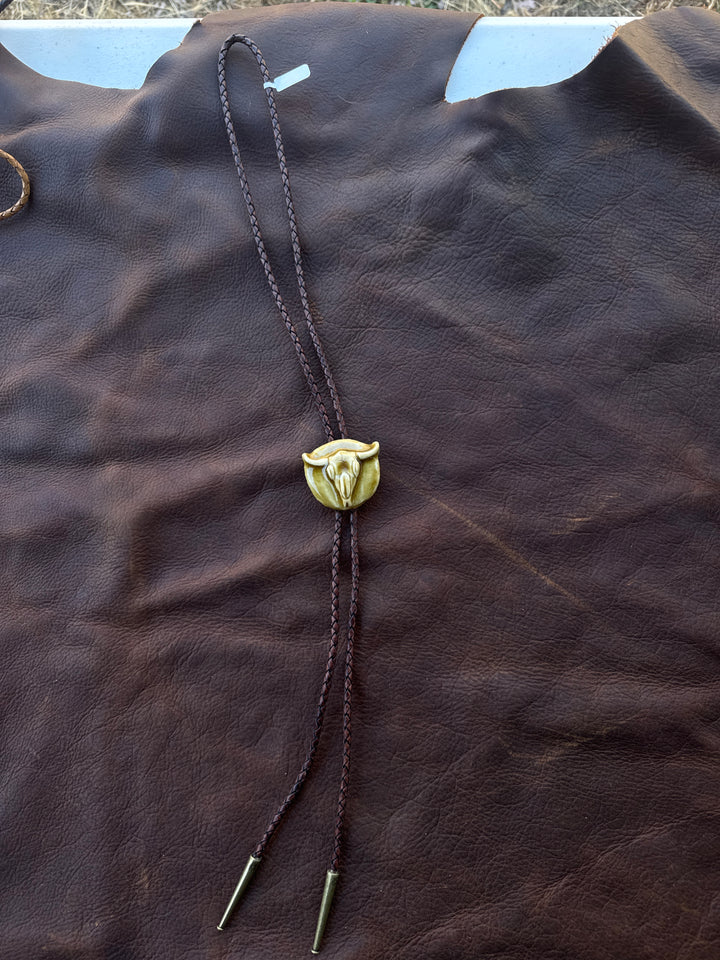 Clay Bolo
