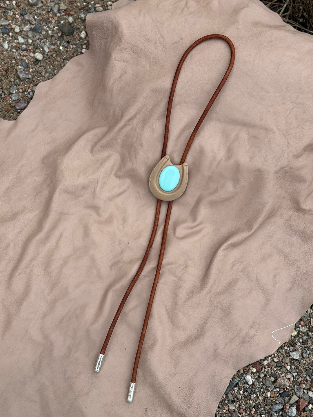 Clay Horseshoe Bolo
