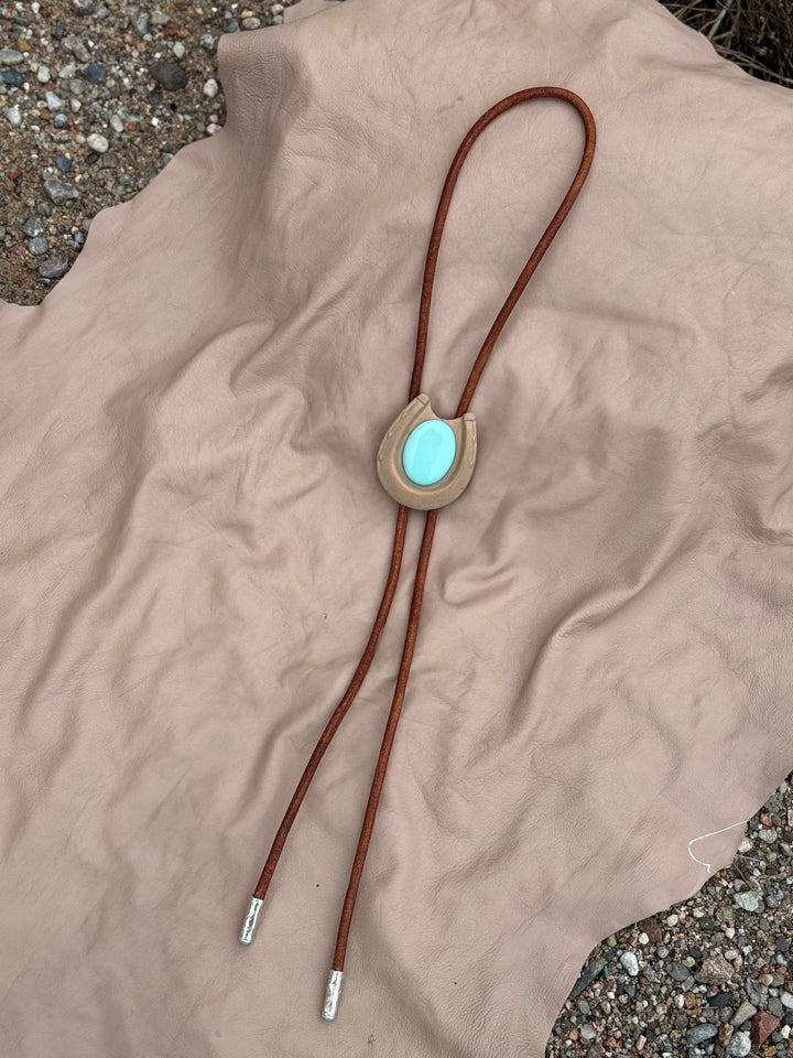 Clay Horseshoe Bolo