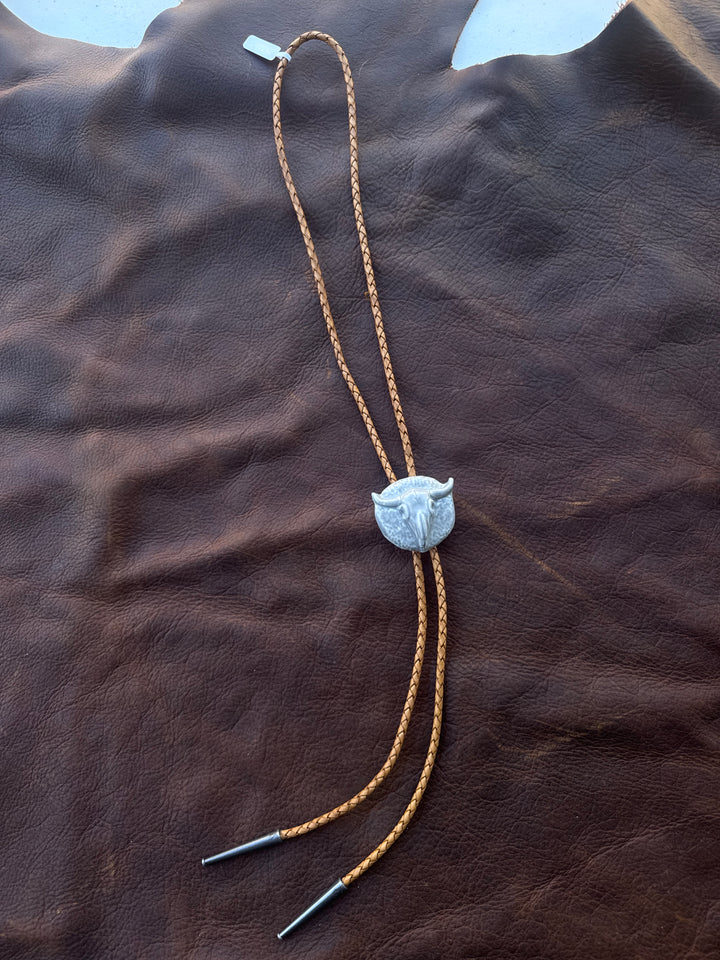 Clay Bolo