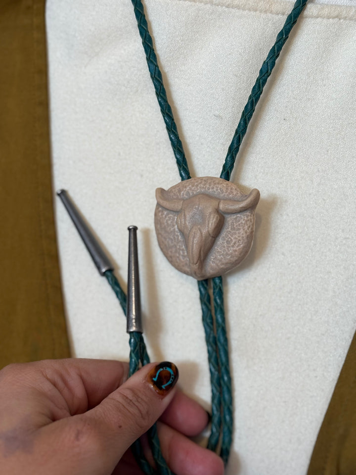 Clay Bolo