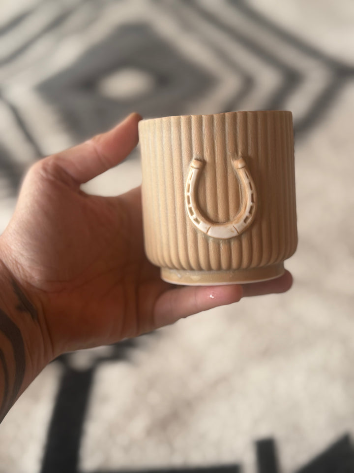 Horseshoe Cup