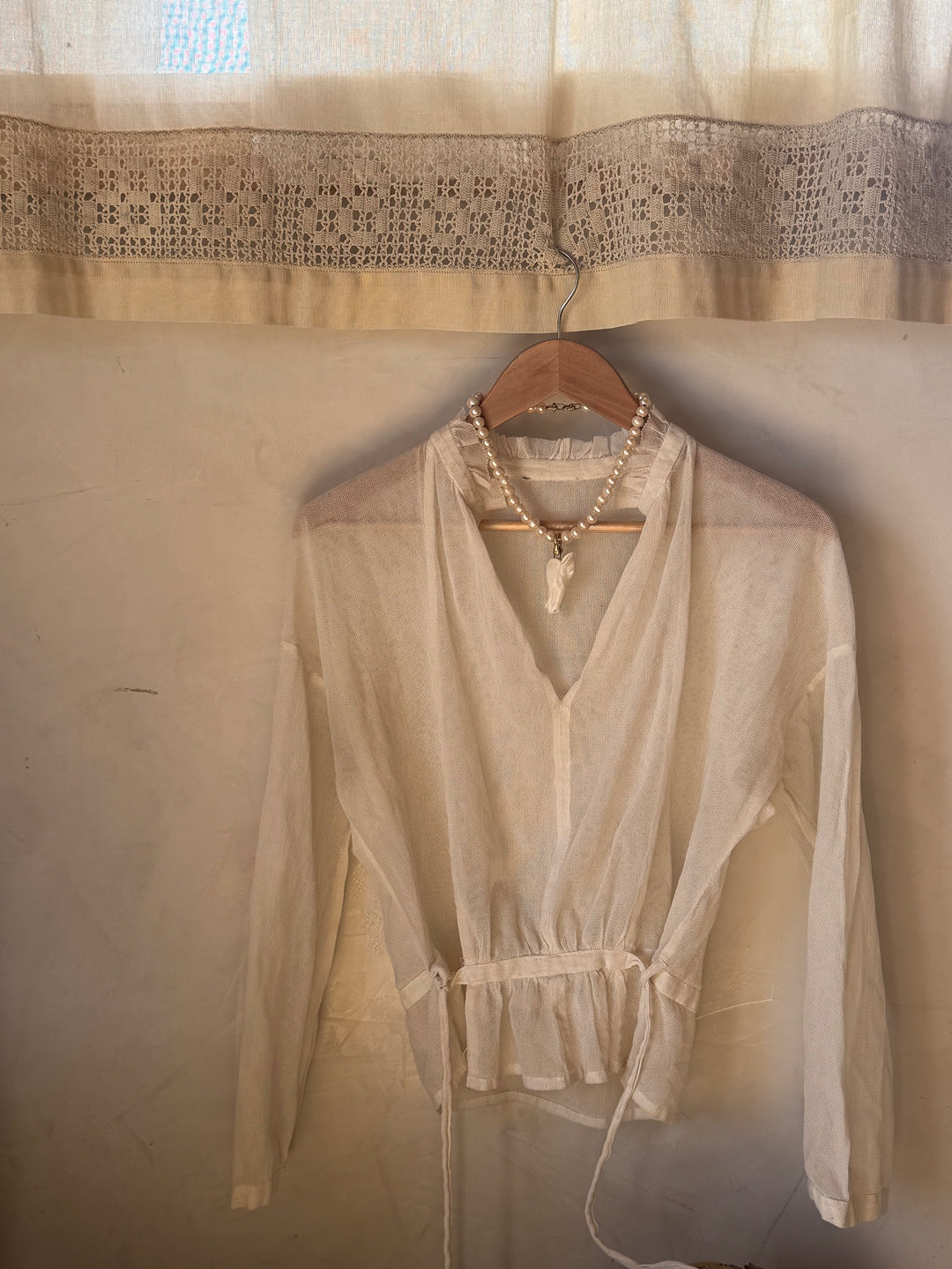 Clay Horse Pearl Choker