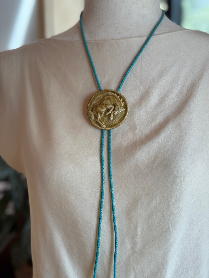 Clay Bolo