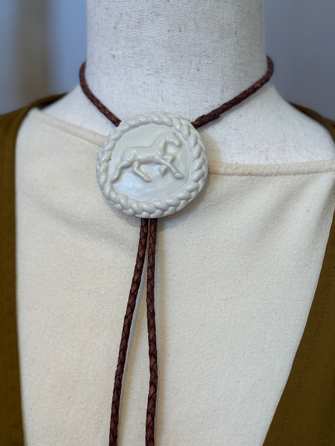Clay Bolo