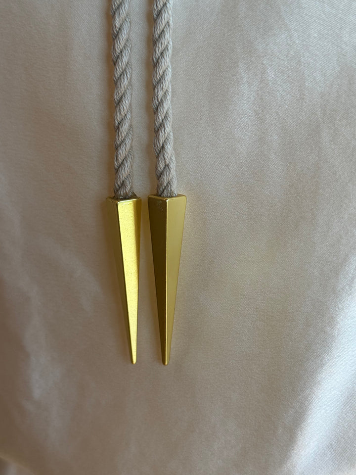Clay Bolo