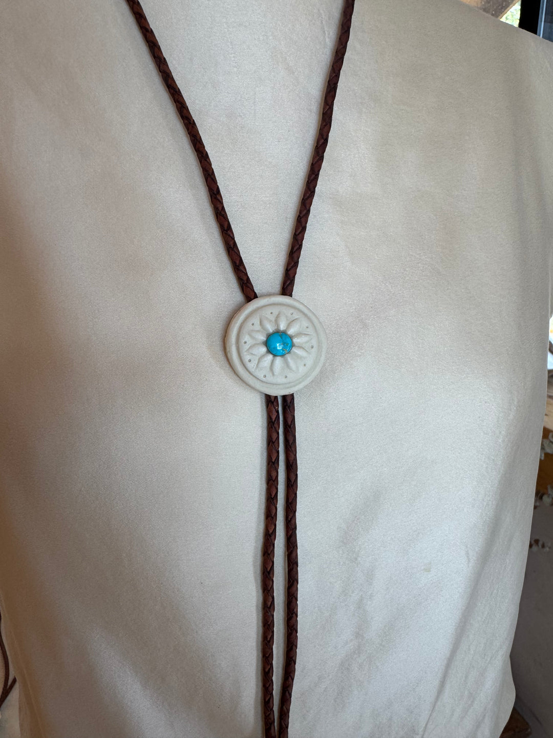 Clay Bolo