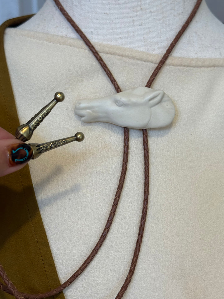 Clay Bolo