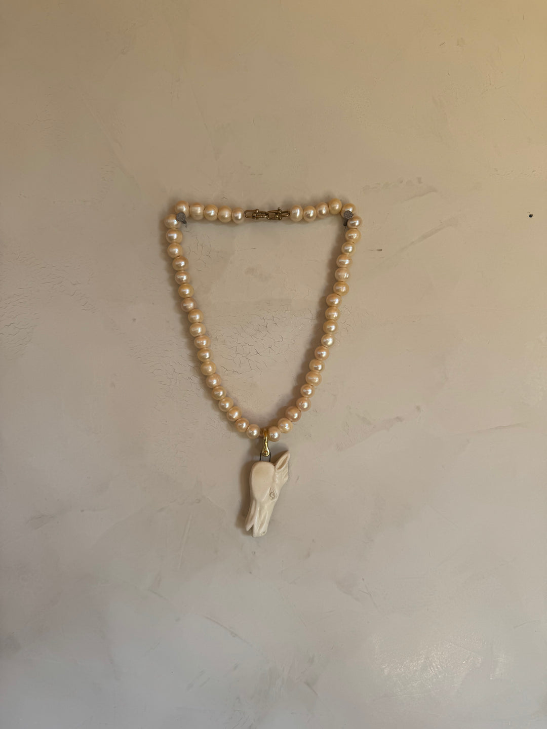 Clay Horse Pearl Choker