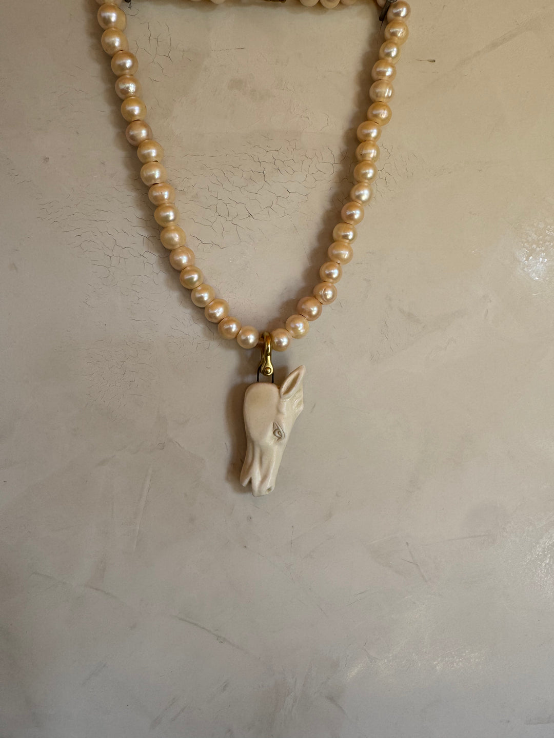 Clay Horse Pearl Choker