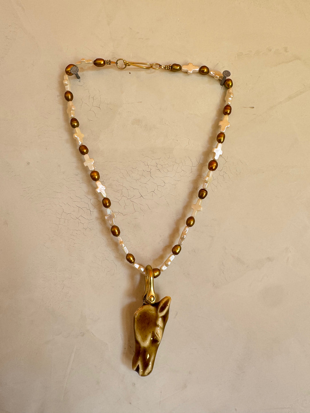 Clay Horse Pearl Choker