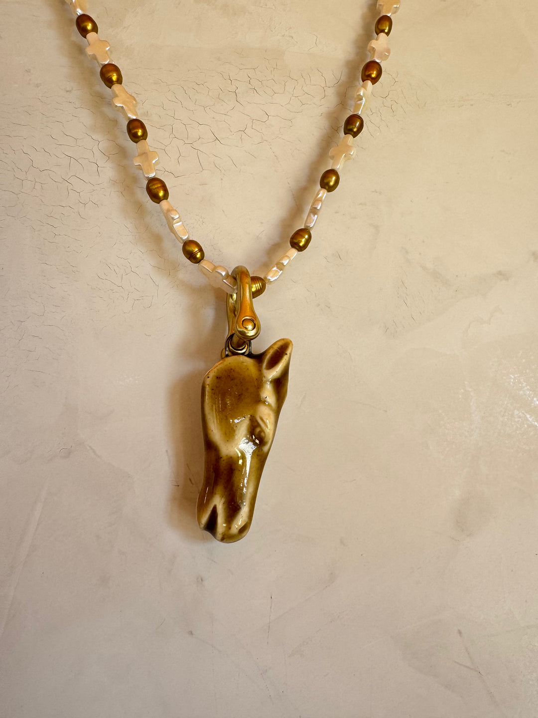 Clay Horse Pearl Choker
