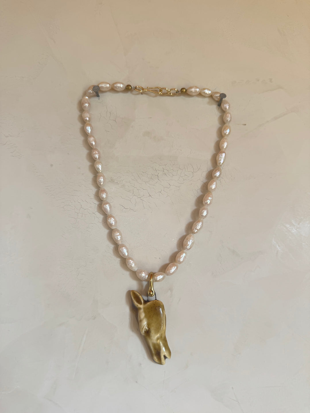 Clay Horse Pearl Choker
