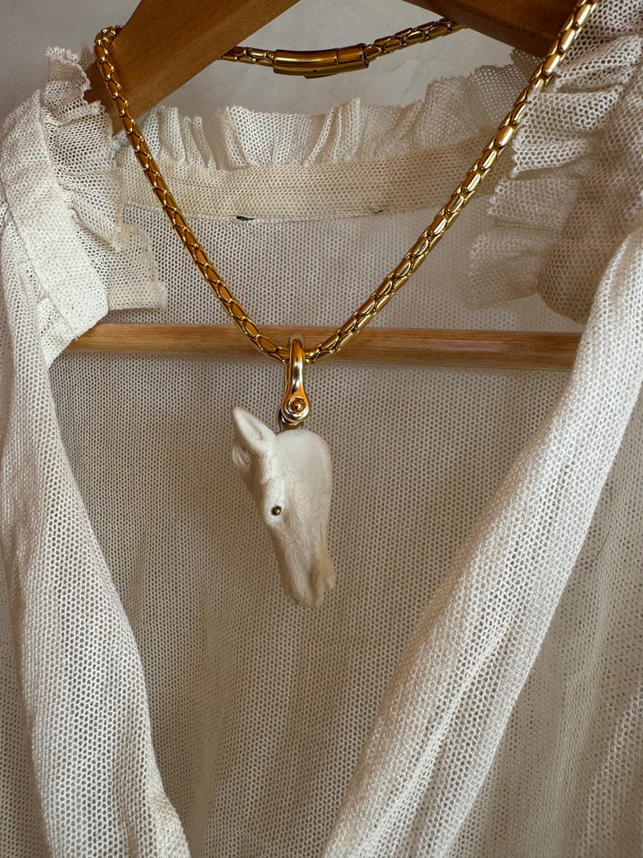 Clay Horse Chain Choker