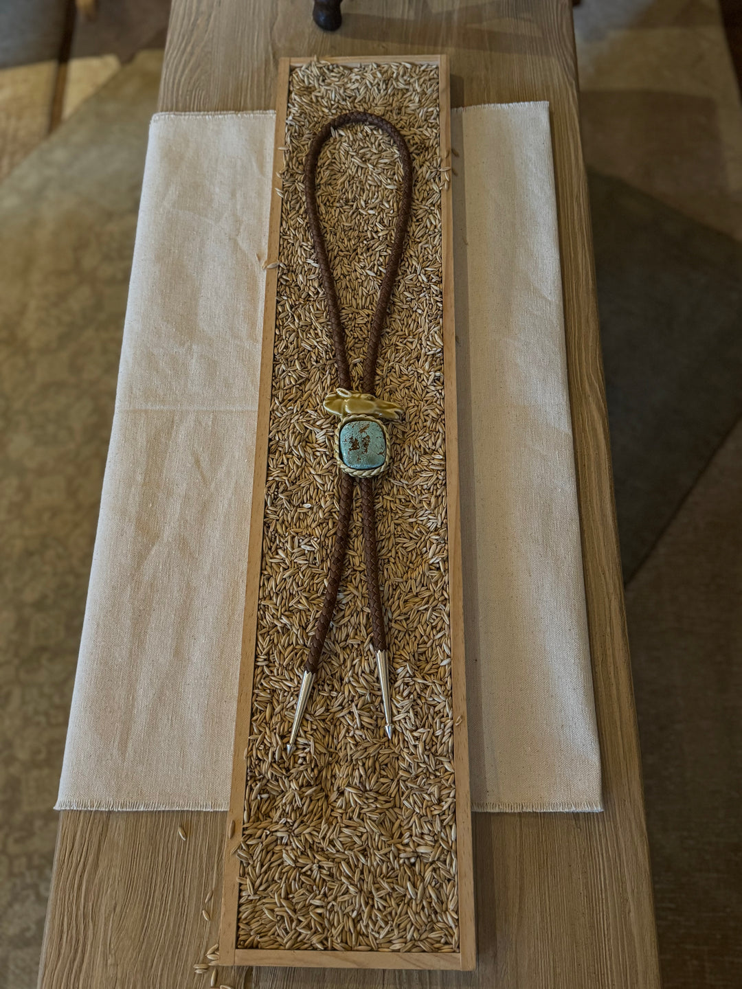 Porcelan and Turquoise Horse Bolo
